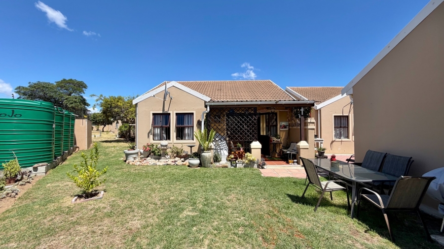 2 Bedroom Property for Sale in Twin Palms Western Cape